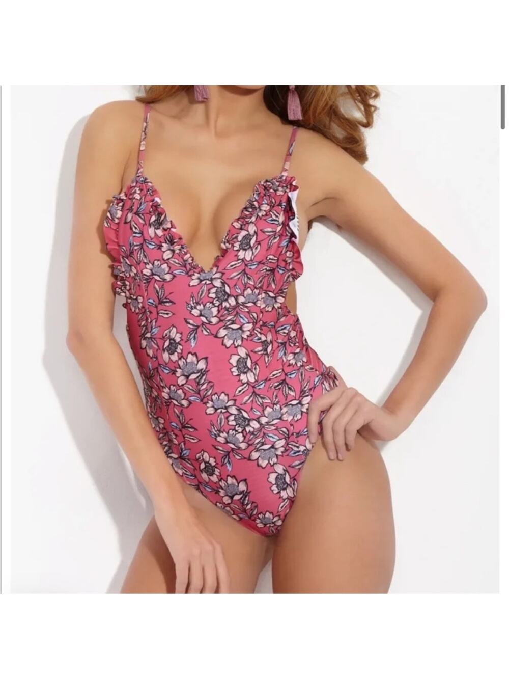 NWOT Rove Holiday Ruffle One Piece Swimsuit Pink Scarlet Blossom Floral L